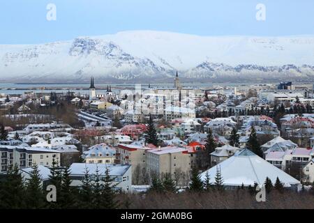 Mount Esja und Reykjavik, Island Stockfoto