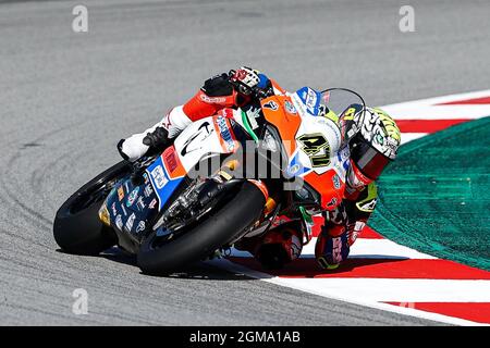 Axel Bassani vom Motocorsa Racing Team mit Ducati Panigale V4 während der Hyundai N Catalunya WorldSBK Runde der FIM World Superbike Championship auf dem Circuit de Catalunya in Barcelona, Spanien. Stockfoto