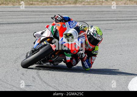 Axel Bassani vom Motocorsa Racing Team mit Ducati Panigale V4 während der Hyundai N Catalunya WorldSBK Runde der FIM World Superbike Championship auf dem Circuit de Catalunya in Barcelona, Spanien. Stockfoto