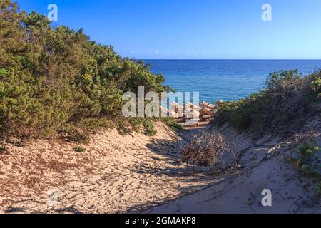 Die schönsten Strände Italiens: Punta Prosciutto in Apulien. Die Küste ist ein Paradies im Herzen des Salento. Stockfoto