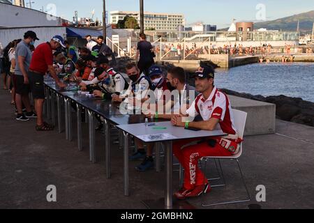 Ponta Delgada, Portugal. September 2021. Autograph Session während der FIA ERC Azores Rallye 2021, 5. Runde der FIA European Rally Championship 2021, vom 16. Bis 18. September 2021 in Ponta Delgada, Portugal - Foto Jorge Cunha / DPPI Credit: DPPI Media/Alamy Live News Stockfoto