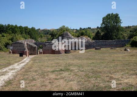 Gamzigrad, Serbien - die erhaltenen Überreste des römischen Kaiserpalastes Galerius Maximianus aus dem späten 3. Jahrhundert namens FELIX ROMULIANA Stockfoto