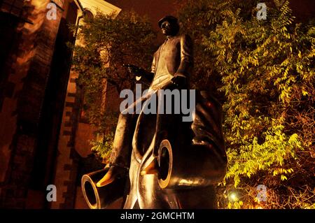 Skulptur Schnitzerei Messingstatue von Franz Kafka auf Dusni und Vezenska Straße für Tschechien Menschen und ausländische Reisende Reise Besuch im jüdischen Viertel in Stockfoto