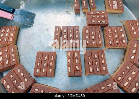 Türkisches Dessert, weiße türkische Delikatessen, şambali, köstlich, süß, Sambali Stockfoto