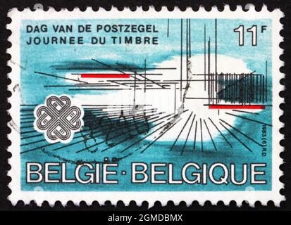 BELGIEN - UM 1935: Eine in Belgien gedruckte Briefmarke zeigt Linien, Tag der Briefmarke, um 1935 Stockfoto