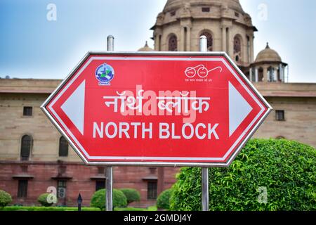 North Block Direction Board bei Raj Path Road Stockfoto