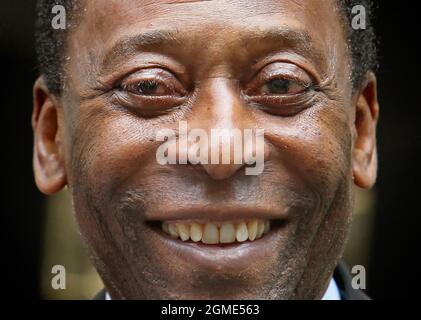 Aktenfoto vom 03-08-2011 von Pele. Ausgabedatum: Samstag, 18. September 2021. Stockfoto