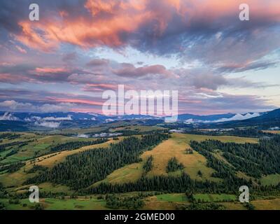 Stürmisches Wetter in den Karpaten Stockfoto