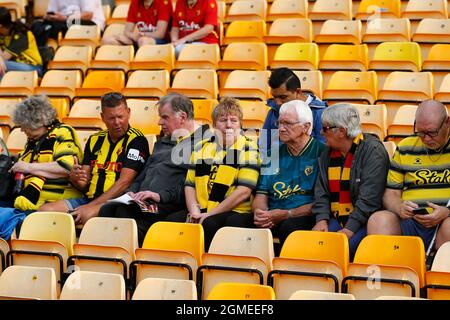 Norwich, Großbritannien. September 2021. Watford-Fans während des Premier League-Spiels zwischen Norwich City und Watford in der Carrow Road am 18. September 2021 in Norwich, England. (Foto von Mick Kearns/phcimages.com) Credit: PHC Images/Alamy Live News Stockfoto