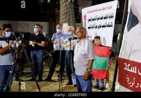 Saida, Libanon. September 2021. Die Volksnasserist Organisation feiert den 39. Jahrestag der Gründung der libanesischen Nationalen Widerstandsfront, Saida, Libanon, September 17 2021. Die LNRF-Bewegung (Jabhat al-Muqawama al-Wataniyya al-Lubnaniyya auf Arabisch) wurde am 16 1982. September gegründet, am selben Tag, an dem die israelische Armee in West-Beirut eintrat.(Elisa Gestri/Sipa USA) Quelle: SIPA USA/Alamy Live News Stockfoto