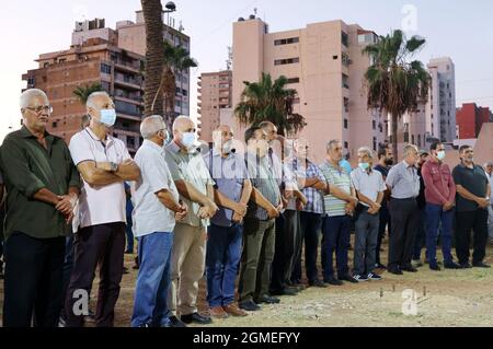 Saida, Libanon. September 2021. Die Volksnasserist Organisation feiert den 39. Jahrestag der Gründung der libanesischen Nationalen Widerstandsfront, Saida, Libanon, September 17 2021. Die LNRF-Bewegung (Jabhat al-Muqawama al-Wataniyya al-Lubnaniyya auf Arabisch) wurde am 16 1982. September gegründet, am selben Tag, an dem die israelische Armee in West-Beirut eintrat.(Elisa Gestri/Sipa USA) Quelle: SIPA USA/Alamy Live News Stockfoto