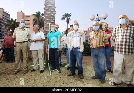 Saida, Libanon. September 2021. Die Volksnasserist Organisation feiert den 39. Jahrestag der Gründung der libanesischen Nationalen Widerstandsfront, Saida, Libanon, September 17 2021. Die LNRF-Bewegung (Jabhat al-Muqawama al-Wataniyya al-Lubnaniyya auf Arabisch) wurde am 16 1982. September gegründet, am selben Tag, an dem die israelische Armee in West-Beirut eintrat.(Elisa Gestri/Sipa USA) Quelle: SIPA USA/Alamy Live News Stockfoto