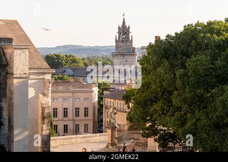 Der Uhrenturm des Hotels de Ville Avignon, Frankreich. Stockfoto