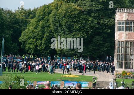 Würdenträger vor dem historischen G7-Treffpunkt in der Astley Hall, Chorley, Großbritannien. Der Wahlkreis von Sir Lindsay Hoyle, Sprecher des Unterhauses Stockfoto