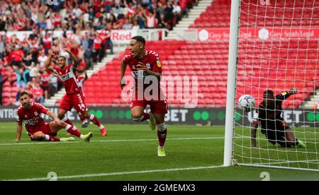 MIDDLESBROUGH, GROSSBRITANNIEN. SEPTEMBER. Marcus Tavernier von Middlesbrough feiert sein Tor während des Sky Bet Championship-Spiels zwischen Middlesbrough und Blackpool im Riverside Stadium, Middlesbrough, am Samstag, dem 18. September 2021. (Kredit: Michael Driver | MI Nachrichten) Kredit: MI Nachrichten & Sport /Alamy Live Nachrichten Stockfoto