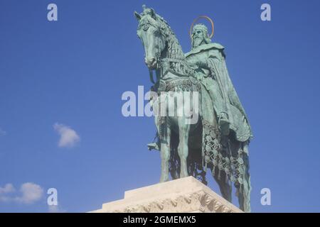 Reiterstatue von Str. Stephen (Szent Istvan Kiraly), Burgviertel, Budapest, Ungarn Stockfoto