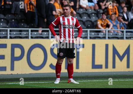 KINGSTON UPON HULL, GROSSBRITANNIEN. 18. SEPTEMBER John Fleck von Sheffield United (4) während des Sky Bet Championship-Spiels zwischen Hull City und Sheffield United im KC Stadium, Kingston upon Hull am Samstag, dem 18. September 2021. (Kredit: Emily Moorby | MI Nachrichten) Kredit: MI Nachrichten & Sport /Alamy Live Nachrichten Stockfoto