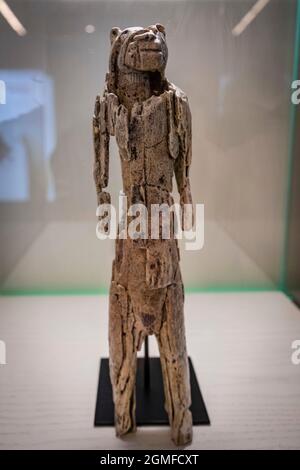 löwenmann aus Stadel, obere paläolithische Mammut-Elfenbeinskulptur, Replik, Museo de la evolución humana, MEH, Burgos , Spanien. Stockfoto