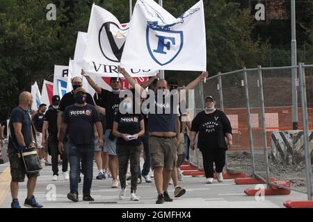 Casalecchio Di Reno, Italien. September 2021. Flash Mob tifosi Unterstützer Squadre Korb nazionali per ingresso senza limiti ai Palazzi dello Sport - foto Michele Nucci Kredit: Unabhängige Fotoagentur/Alamy Live News Stockfoto