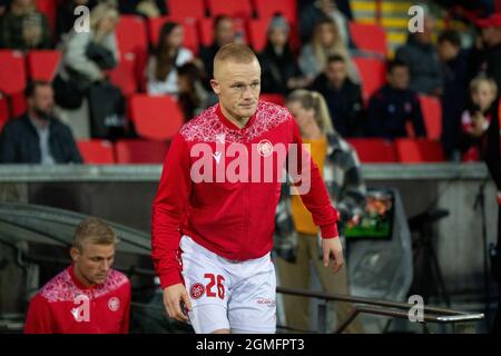 Aalborg, Dänemark. September 2021. Rasmus Thelander von der AAB steigt in das 3F Superliga-Spiel zwischen Aalborg Boldklub und Odense Boldklub im Aalborg Portland Park in Aalborg ein. (Foto: Gonzales Photo/Alamy Live News Stockfoto