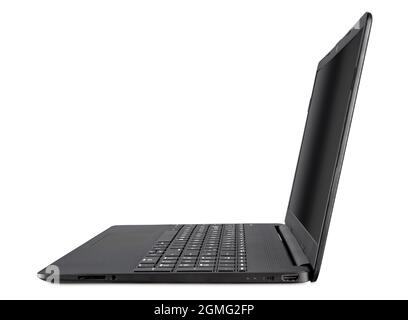 Moderne offene schwarze mobile Laptop-Notebook-Computer in Seitenansicht mit leerem Bildschirm isoliert auf weißem Hintergrund. Business Smart Technologie Konzept Stockfoto