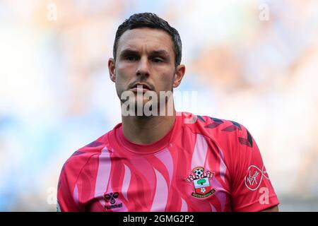 Manchester, Großbritannien. September 2021. Alex McCarthy #1 of Southampton in Manchester, Vereinigtes Königreich am 9/18/2021. (Foto von Conor Molloy/News Images/Sipa USA) Quelle: SIPA USA/Alamy Live News Stockfoto