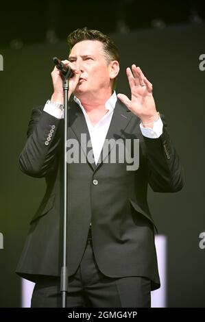 18. September 2021, Leeds, South Yorkshire, USA: Tony Hadley Performing at , Lets Rock 80s , Leeds , UK , 18.09.2021 (Bildnachweis: © Robin Burns/ZUMA Press Wire) Stockfoto