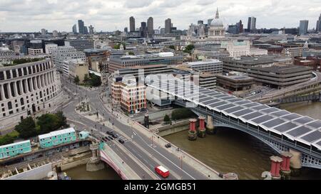 Cannon Street Railway Bridge City of London Luftaufnahme Sommer 2021 Stockfoto