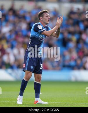 High Wycombe, Großbritannien. September 2021. Josh Scowen von Wycombe Wanderers während des Spiels der Sky Bet League 1 zwischen Wycombe Wanderers und Charlton Athletic am 18. September 2021 im Adams Park, High Wycombe, England. Foto von Andy Rowland. Quelle: Prime Media Images/Alamy Live News Stockfoto