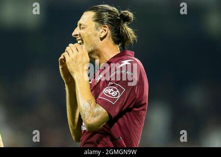 Salernitanas bosnischer Stürmer Milan Djuric beim Fußballspiel der Serie A zwischen Salernitana und Atalanta im Arechi-Stadion in Salerno, Süditalien, am 18. September 2021. Stockfoto