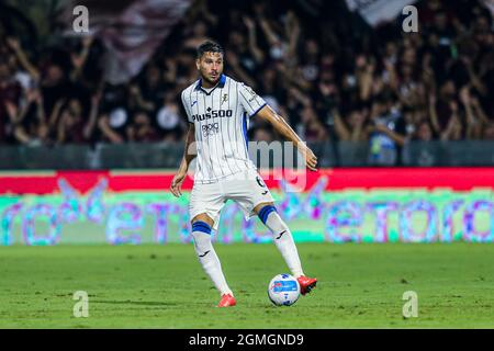 Der argentinische Verteidiger von Atalanta, Jose Luis Palomino, kontrolliert den Ball während des Fußballspiels der Serie A zwischen Salernitana und Atalanta am 18. September 2021 im Arechi-Stadion in Salerno, Süditalien. Stockfoto