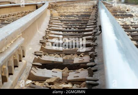 Zugtrennung am sonnigen Tag Stockfoto