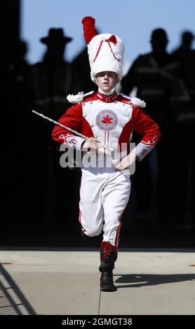 Columbus, Usa. September 2021. Ohio State Buckeyes Drum Major tritt vor dem Spiel Buckeyes gegen den Tulsa Golden Hort am Samstag, 18. September 2021 in Columbus, Ohio, auf. Foto von Aaron Josefczyk/UPI Credit: UPI/Alamy Live News Stockfoto