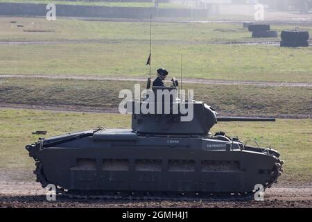 Matilda II WK2 Panzer während einer Demonstration im Bovington Tank Museum, Dorset, Großbritannien Stockfoto