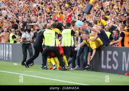 Unterstützer während der französischen Meisterschaft Ligue 1 Fußballspiel zwischen RC Lens und Lille OSC, LOSC, am 18. September 2021 im Bollaert-Delelis Stadion in Lens, Frankreich - Foto Laurent Sanson / LS Medianord / DPPI Stockfoto