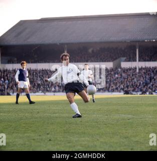 Aktenfoto vom 01-11-1969 von Tottenham Hotspur's Jimmy Greaves in Aktion an der White Hart Lane. Ausgabedatum: Sonntag, 19. September 2021. Stockfoto