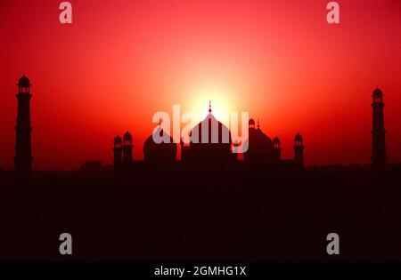 Pakistan. Lahore. Kaisermoschee Von Badshahi. Sonnenaufgang. Stockfoto