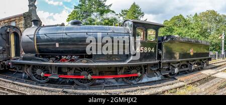 Nostalgische Szenen in der Goathland Heritage Railway, Teil des Filmset für das Fernsehprogramm Heartbeat, das in den 1960er Jahren in der sogenannten Stadt Aidensfield gedreht wurde Stockfoto