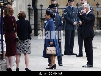 London, England, Großbritannien. September 2021. Der britische Innenminister PRITI PATEL wird in Westminster Abbey ankommen, um an einem Gottesdienst zur Schlacht von Großbritannien teilzunehmen. (Bild: © Tayfun Salci/ZUMA Press Wire) Stockfoto