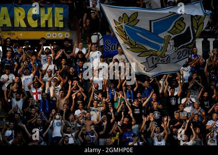 Die Fans des FC Internazionale jubeln während des Fußballspiels des FC Internazionale und des FC Bologna im Stadion San Siro in Mailand (Italien) am 18. September 2021 an. Foto Andrea Staccioli / Insidefoto Stockfoto