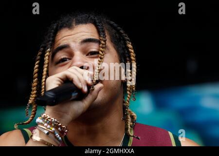 Las Vegas, Usa. September 2021. Sänger 24kGoldn tritt auf der Bühne während des iHeartRadio Music Festival Daytime Konzerte im Area15 in Las Vegas, Nevada am Samstag, 18. September 2021. Foto von James Atoa/UPI Credit: UPI/Alamy Live News Stockfoto