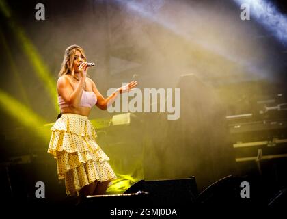 Kelli-Leigh, In The Park Concerts, Garon Park, Southend, Essex © Clarissa Debenham / Alamy Stockfoto