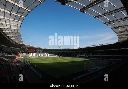 Kingston upon Hull, England, 18. September 2021. Gesamtansicht des Stadions während des Sky Bet Championship Spiels im KCOM Stadium, Kingston upon Hull. Bildnachweis sollte lauten: Simon Bellis / Sportimage Stockfoto