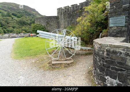 Blick auf den Stammsitz der Familie MacRae, eine feudale Burg. Stockfoto