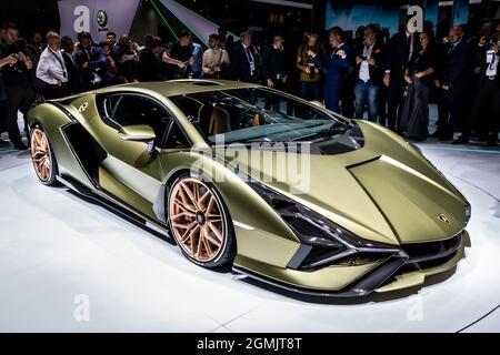 Lamborghini Sian FKP 37 Hybrid-Supersportwagen auf der IAA in Frankfurt. Deutschland - 10. September 2019 Stockfoto