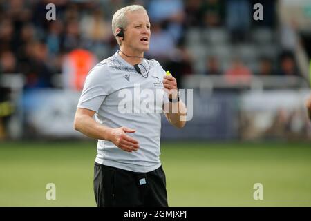 Newcastle, Großbritannien. März 2021. NEWCASTLE UPON TYNE, GROSSBRITANNIEN. 19. SEPTEMBER Dave Walder (Falcons Cheftrainer) im Warm Up für das Spiel der Gallagher Premiership zwischen Newcastle Falcons und Harlequins im Kingston Park, Newcastle am Sonntag, 19. September 2021. (Kredit: Chris Lishman | MI News) Kredit: MI Nachrichten & Sport /Alamy Live News Stockfoto