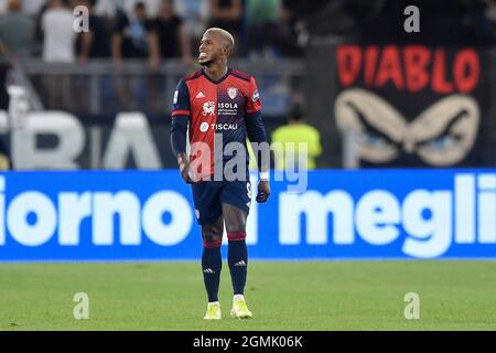 Roma, Italien. September 2021. Keita Balde von Cagliari Calcio feiert nach dem Tor von 1-2 während der Serie A Fußballspiel zwischen SS Lazio und Cagliari Calcio im Olimpico-Stadion in Rom (Italien), 19. September 2021. Foto Antonietta Baldassarre/Insidefoto Kredit: Insidefoto srl/Alamy Live News Stockfoto