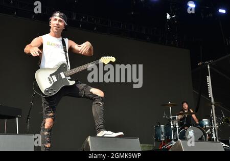 Las Vegas, USA. September 2021. All Time Low - Alex Gaskarth tritt am 2021. September 2021 auf der Tagesbühne beim 18 iHeartRadio Music Festival auf der AREA15 in Las Vegas, Nevada, auf. Foto: Casey Flanigan/imageSPACE/Sipa USA Kredit: SIPA USA/Alamy Live News Stockfoto