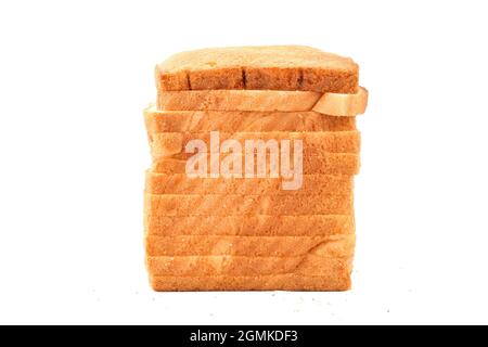 Brotstapel auf weißem Hintergrund isoliert Stockfoto