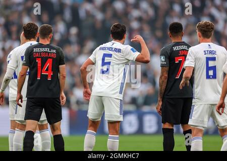 Kopenhagen, Dänemark. September 2021. Davit Khocholava (5) vom FC Kopenhagen beim 3F Superliga-Spiel zwischen dem FC Kopenhagen und dem FC Midtjylland in Parken in Kopenhagen. (Foto: Gonzales Photo/Alamy Live News Stockfoto